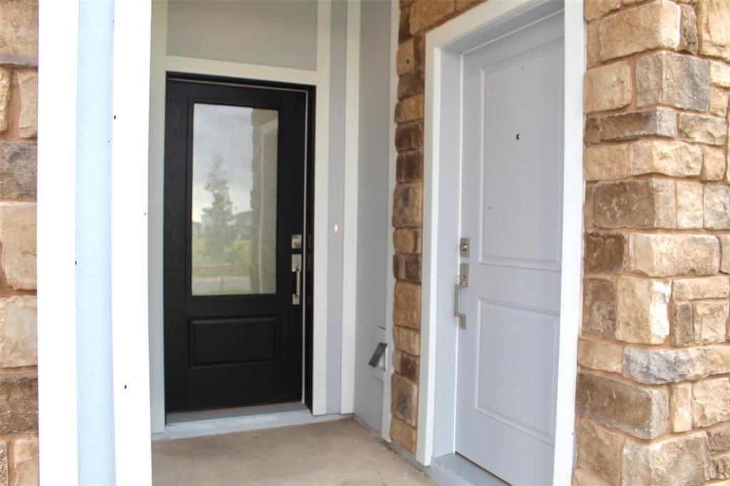 For Rent: $2,450 (3 beds, 2 baths, 2366 Square Feet)