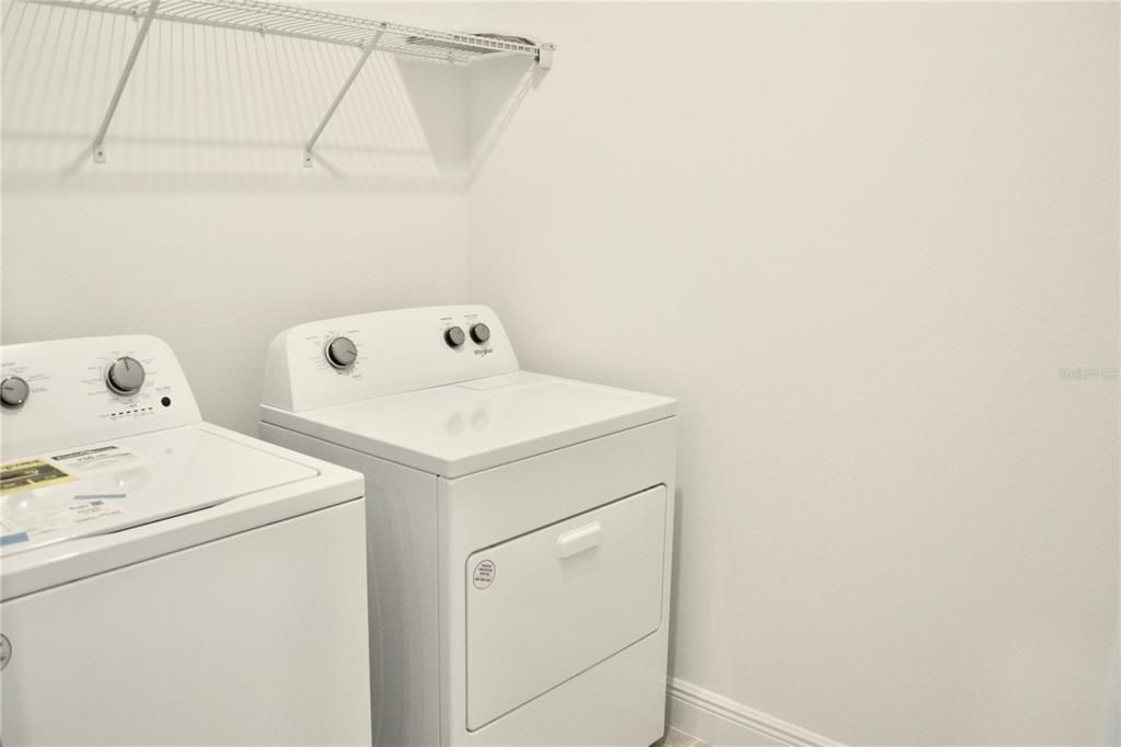 В аренду: $2,700 (4 спален, 3 ванн, 1715 Квадратных фут)