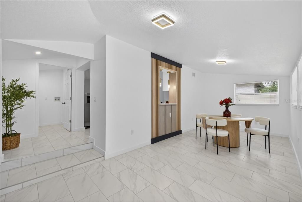 Active With Contract: $389,900 (3 beds, 2 baths, 1157 Square Feet)