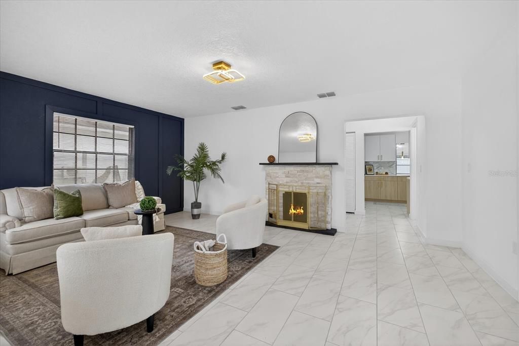 Active With Contract: $389,900 (3 beds, 2 baths, 1157 Square Feet)