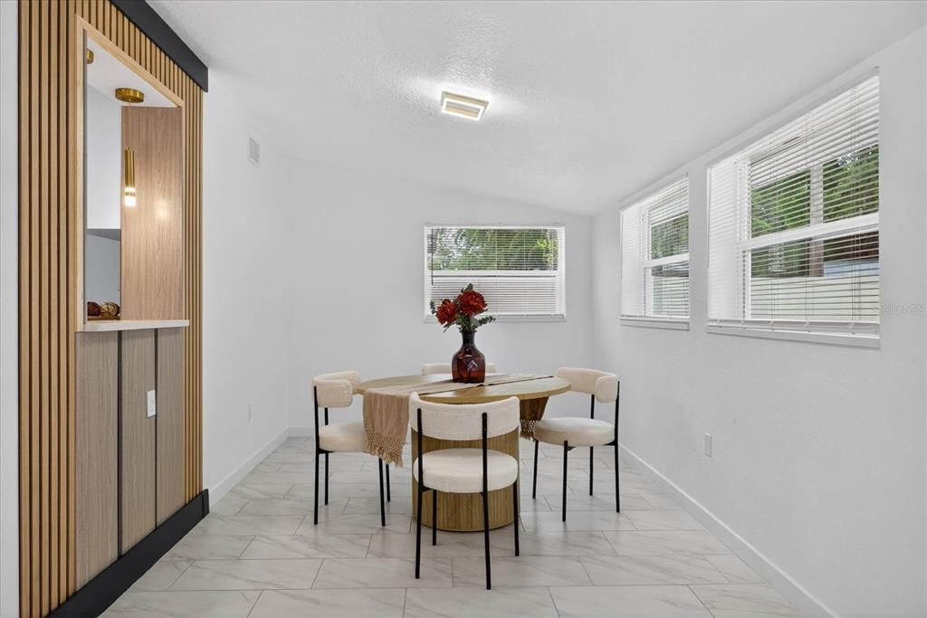 Active With Contract: $389,900 (3 beds, 2 baths, 1157 Square Feet)