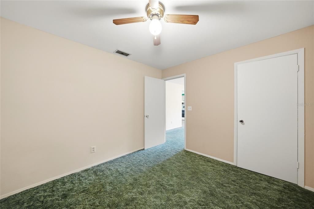 For Sale: $242,900 (2 beds, 1 baths, 1152 Square Feet)