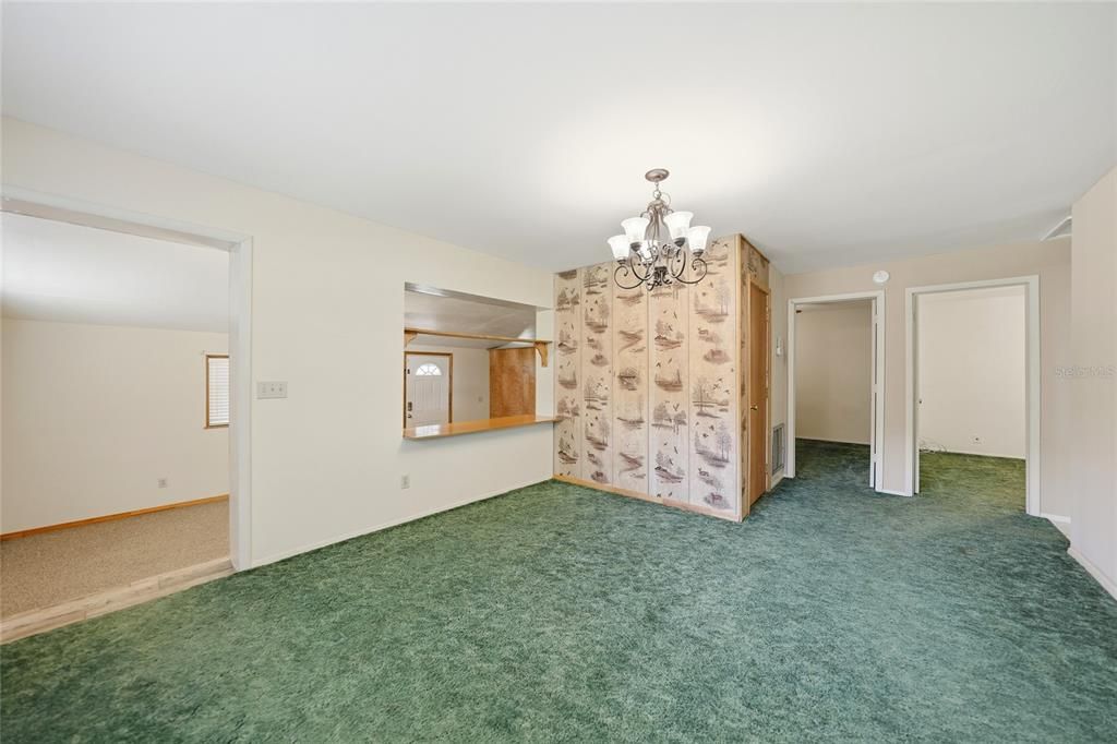 For Sale: $242,900 (2 beds, 1 baths, 1152 Square Feet)