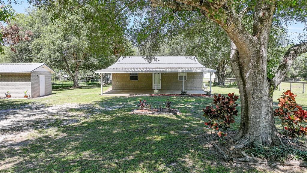 For Sale: $242,900 (2 beds, 1 baths, 1152 Square Feet)
