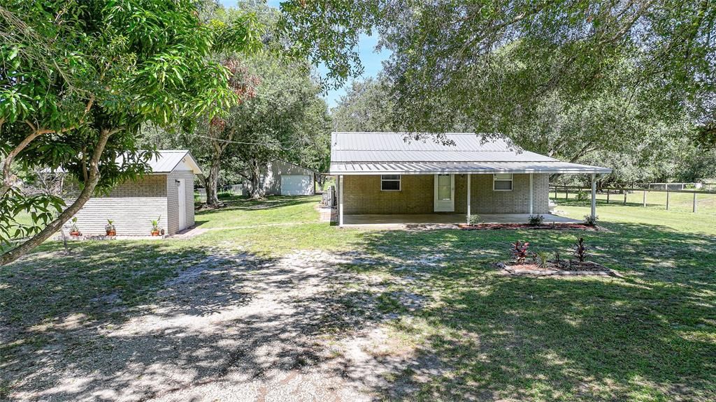 For Sale: $242,900 (2 beds, 1 baths, 1152 Square Feet)