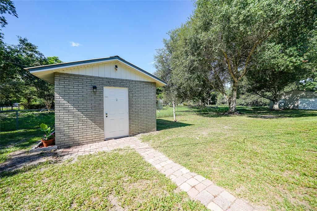 For Sale: $242,900 (2 beds, 1 baths, 1152 Square Feet)