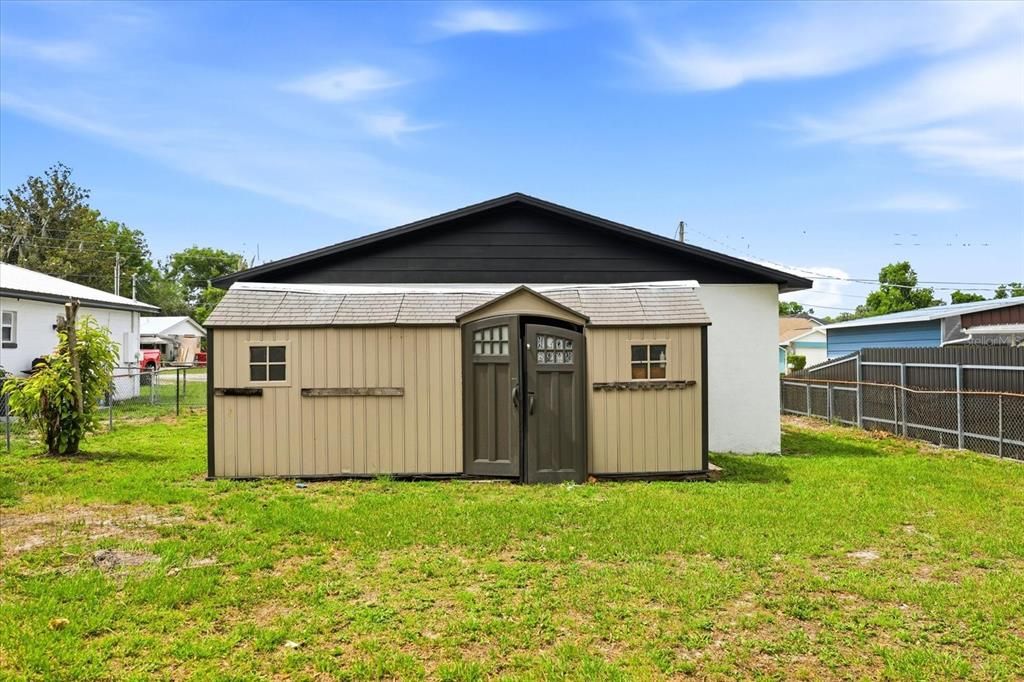 For Sale: $297,000 (3 beds, 1 baths, 1008 Square Feet)