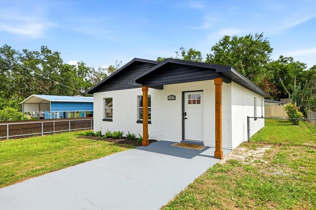 For Sale: $297,000 (3 beds, 1 baths, 1008 Square Feet)