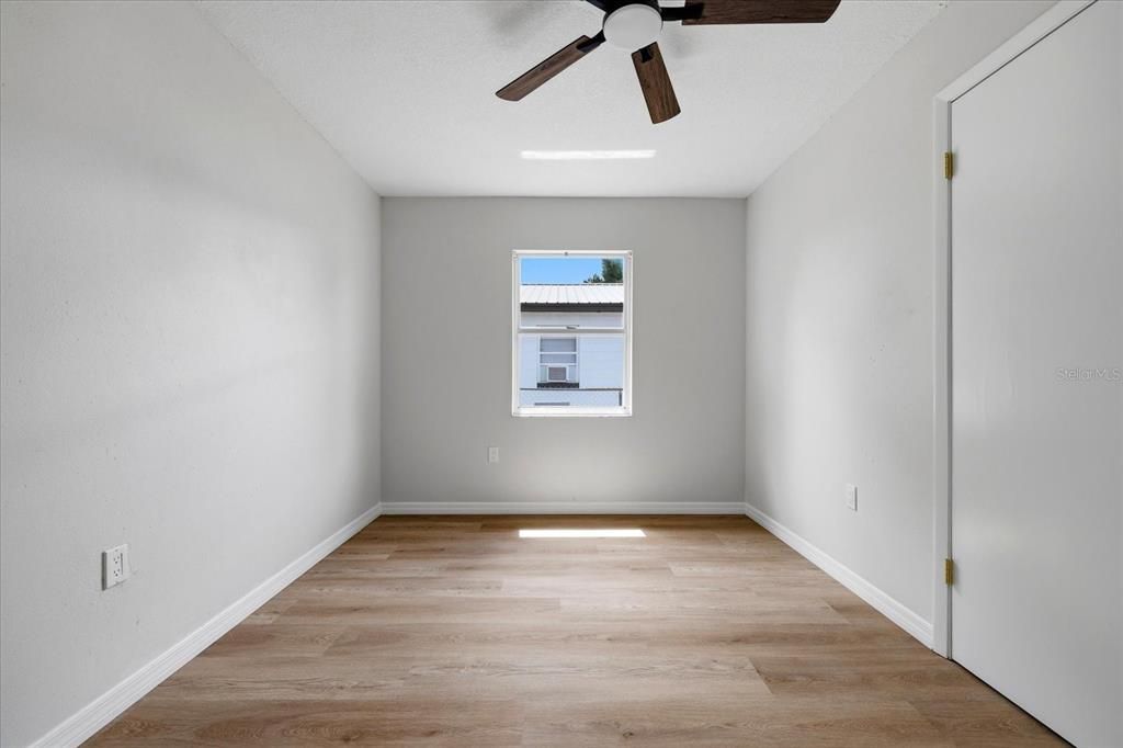 For Sale: $297,000 (3 beds, 1 baths, 1008 Square Feet)