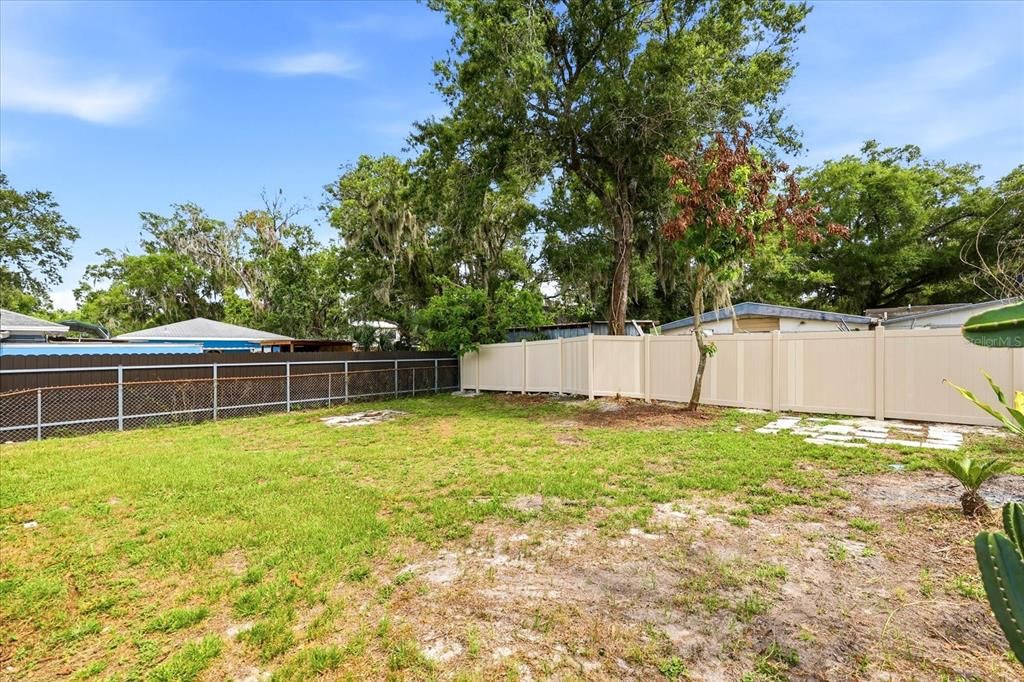 For Sale: $297,000 (3 beds, 1 baths, 1008 Square Feet)