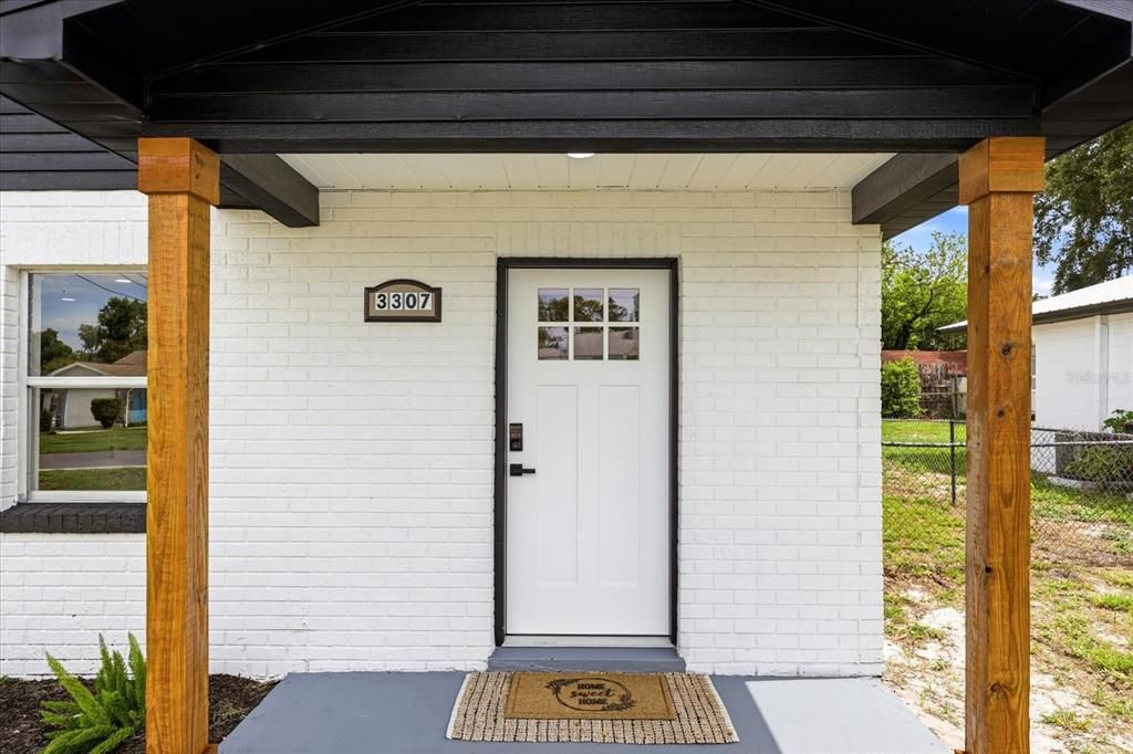 For Sale: $297,000 (3 beds, 1 baths, 1008 Square Feet)