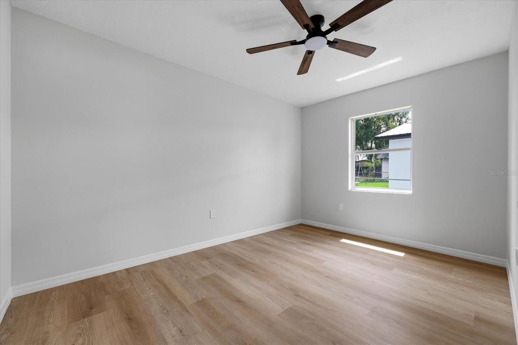 For Sale: $297,000 (3 beds, 1 baths, 1008 Square Feet)