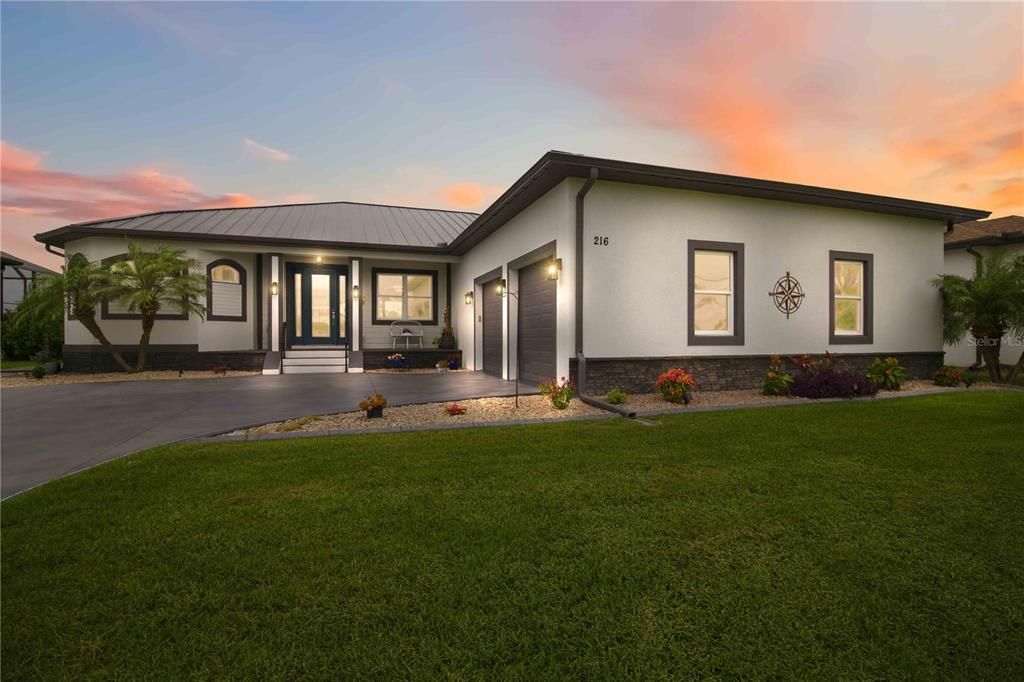 En Venta: $617,000 (3 camas, 2 baños, 2425 Pies cuadrados)