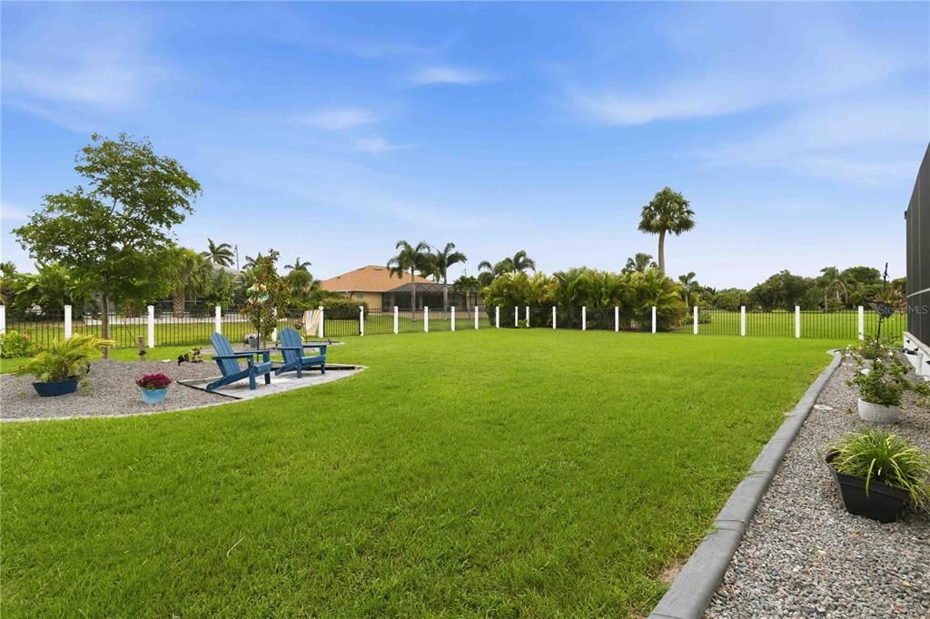 En Venta: $617,000 (3 camas, 2 baños, 2425 Pies cuadrados)