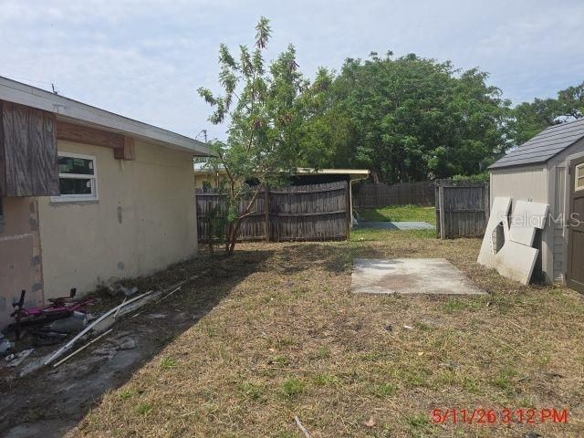 For Sale: $89,900 (2 beds, 1 baths, 948 Square Feet)