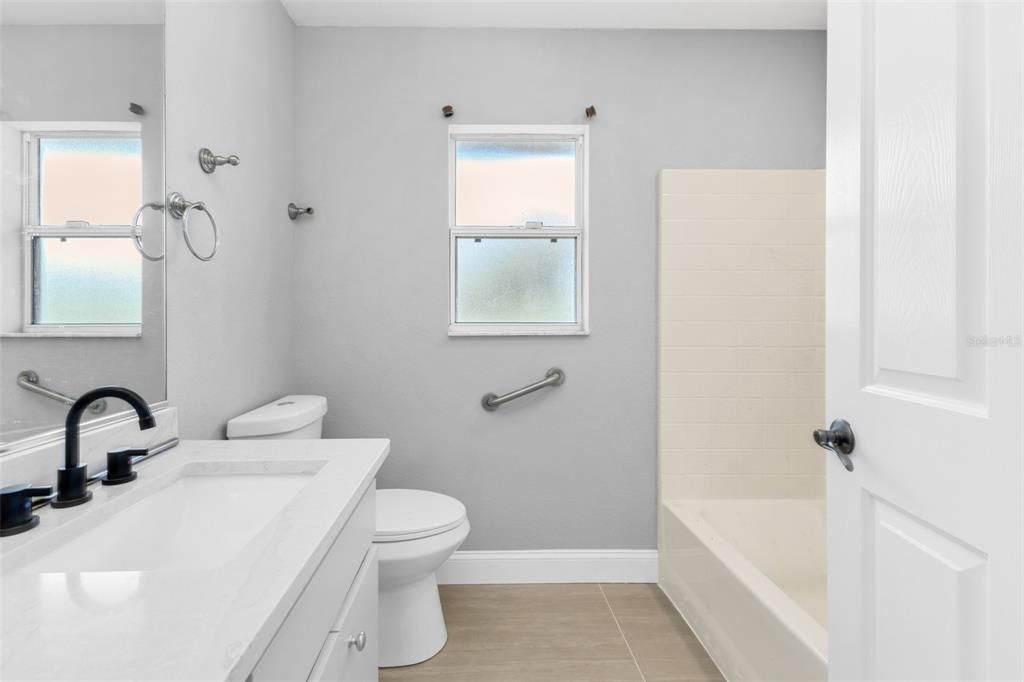 For Sale: $319,000 (3 beds, 2 baths, 1541 Square Feet)