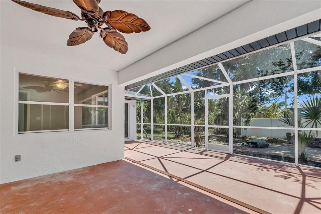 For Sale: $319,000 (3 beds, 2 baths, 1541 Square Feet)