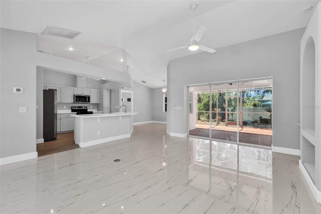 For Sale: $319,000 (3 beds, 2 baths, 1541 Square Feet)