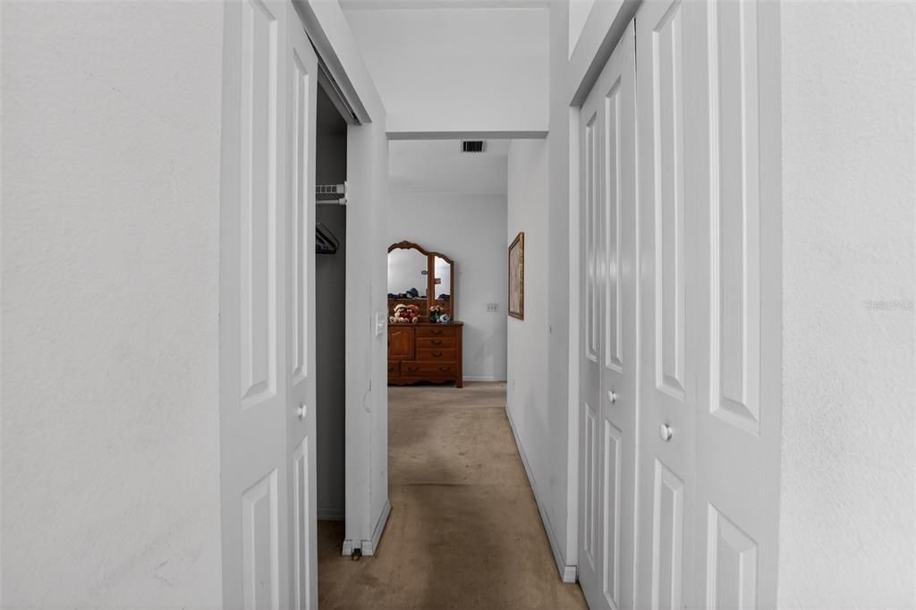 For Sale: $410,000 (3 beds, 2 baths, 1829 Square Feet)