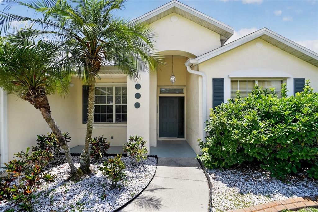 For Sale: $410,000 (3 beds, 2 baths, 1829 Square Feet)