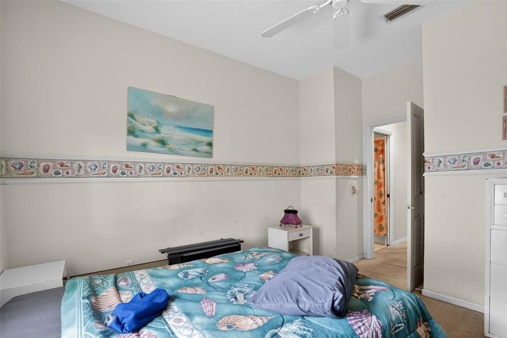 For Sale: $410,000 (3 beds, 2 baths, 1829 Square Feet)