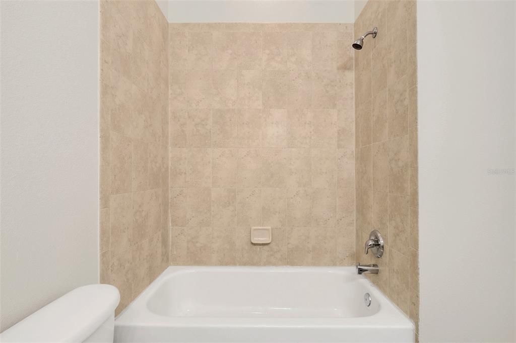 For Rent: $3,795 (3 beds, 3 baths, 2150 Square Feet)