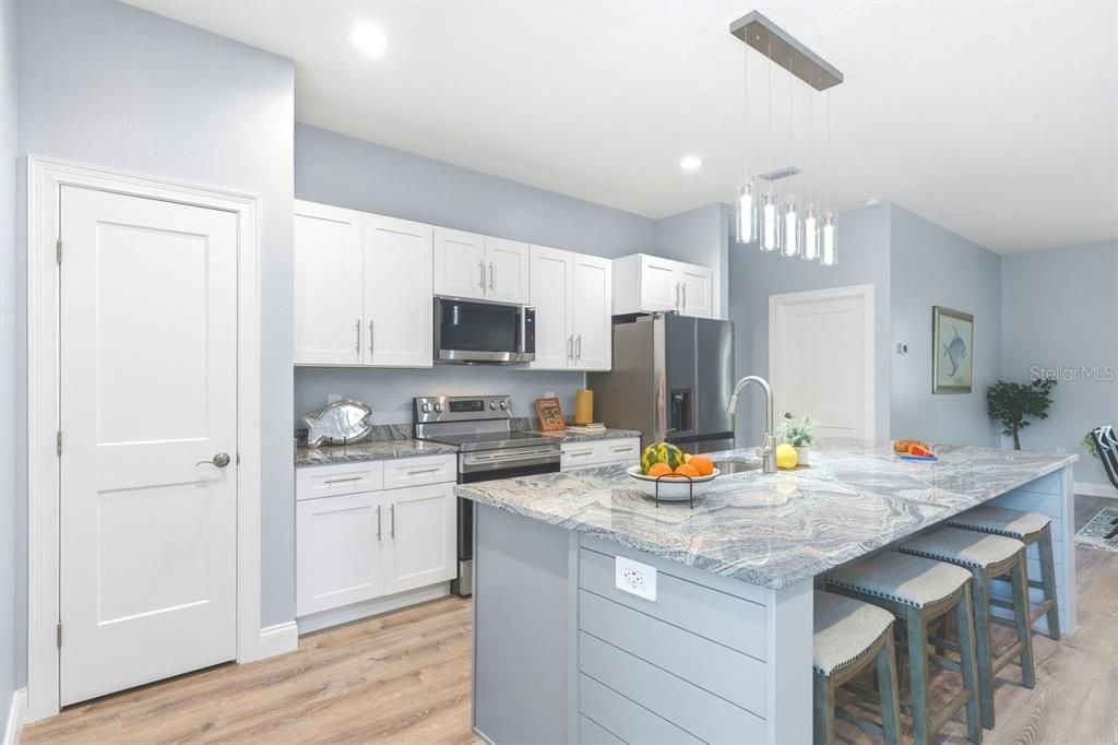 For Sale: $474,990 (3 beds, 2 baths, 1631 Square Feet)