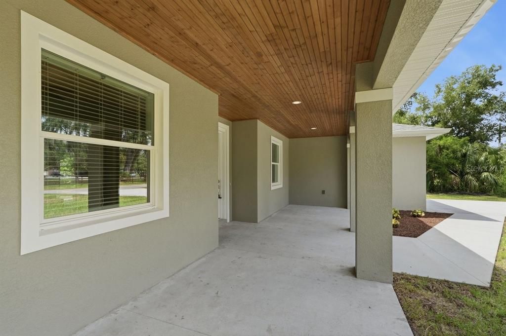 For Sale: $474,990 (3 beds, 2 baths, 1631 Square Feet)