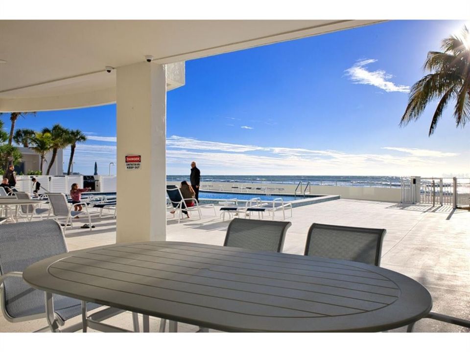 For Rent: $12,000 (2 beds, 2 baths, 1403 Square Feet)