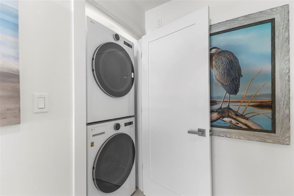 For Rent: $12,000 (2 beds, 2 baths, 1403 Square Feet)