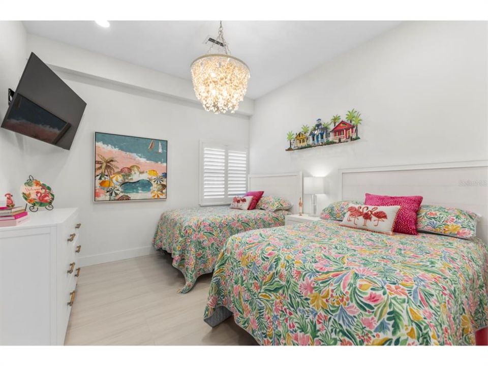 For Rent: $12,000 (2 beds, 2 baths, 1403 Square Feet)