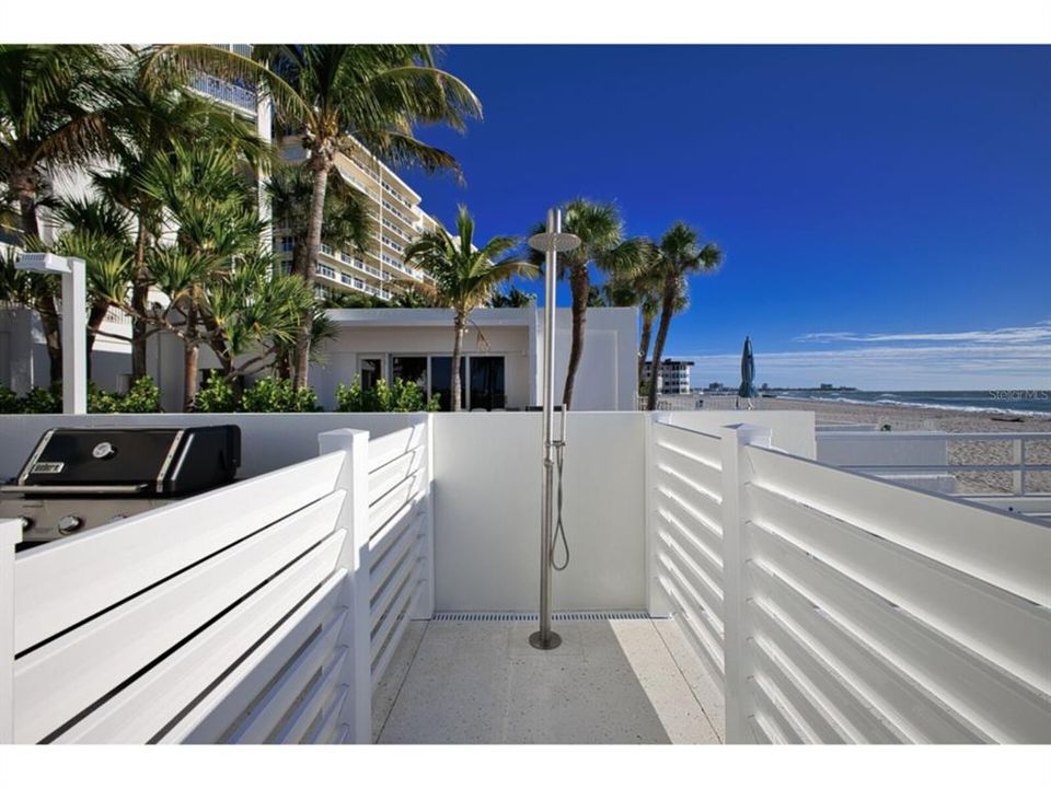 For Rent: $12,000 (2 beds, 2 baths, 1403 Square Feet)