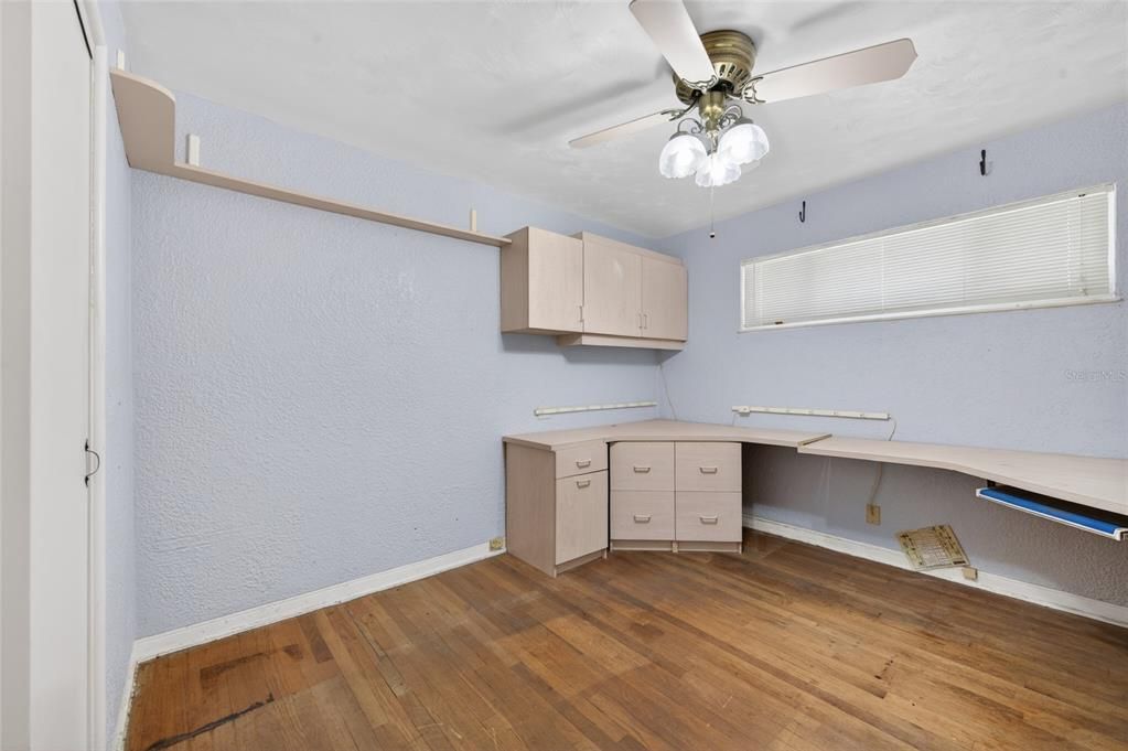 For Sale: $399,000 (4 beds, 3 baths, 3591 Square Feet)