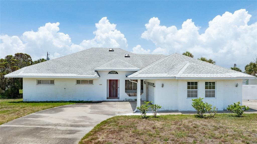 For Sale: $399,000 (4 beds, 3 baths, 3591 Square Feet)