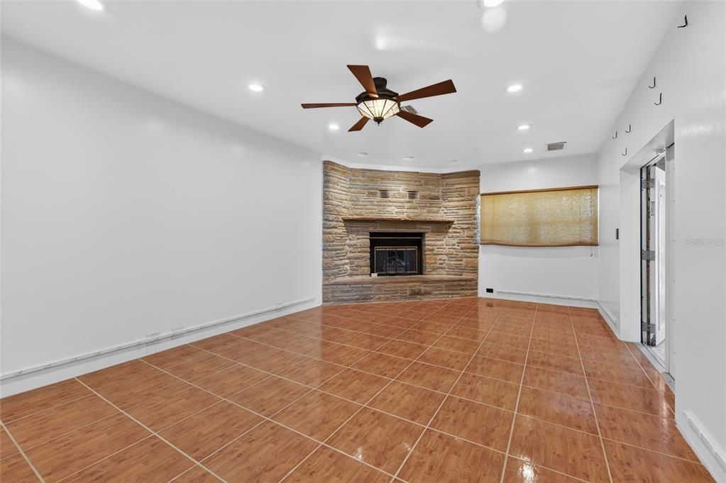 For Sale: $399,000 (4 beds, 3 baths, 3591 Square Feet)