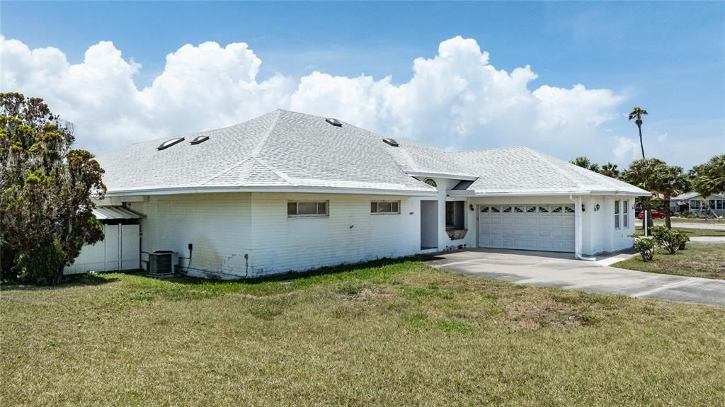 For Sale: $399,000 (4 beds, 3 baths, 3591 Square Feet)
