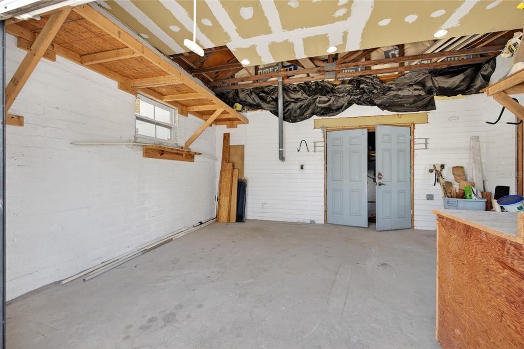 For Sale: $399,000 (4 beds, 3 baths, 3591 Square Feet)