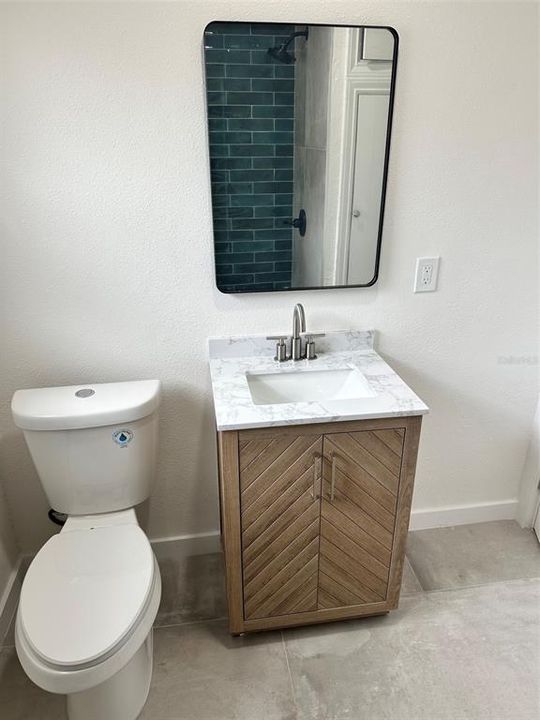 For Sale: $285,000 (2 beds, 1 baths, 1096 Square Feet)