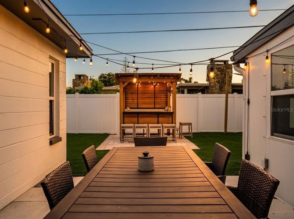 En Venta: $549,000 (4 camas, 2 baños, 1822 Pies cuadrados)