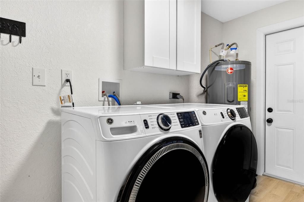 En Venta: $549,000 (4 camas, 2 baños, 1822 Pies cuadrados)