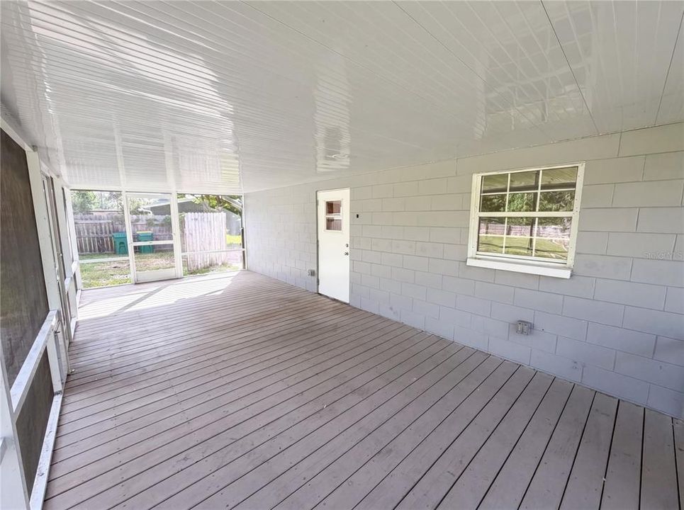 For Sale: $258,000 (3 beds, 2 baths, 1170 Square Feet)