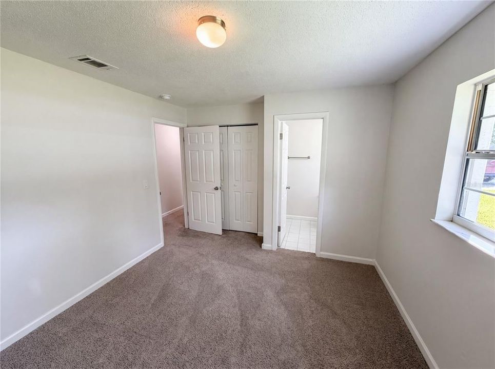 For Sale: $258,000 (3 beds, 2 baths, 1170 Square Feet)