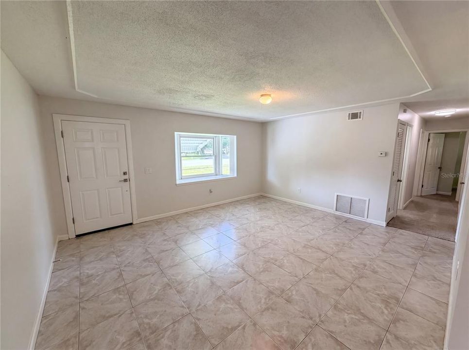 For Sale: $258,000 (3 beds, 2 baths, 1170 Square Feet)