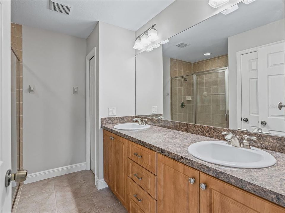 En Venta: $249,900 (3 camas, 2 baños, 1493 Pies cuadrados)