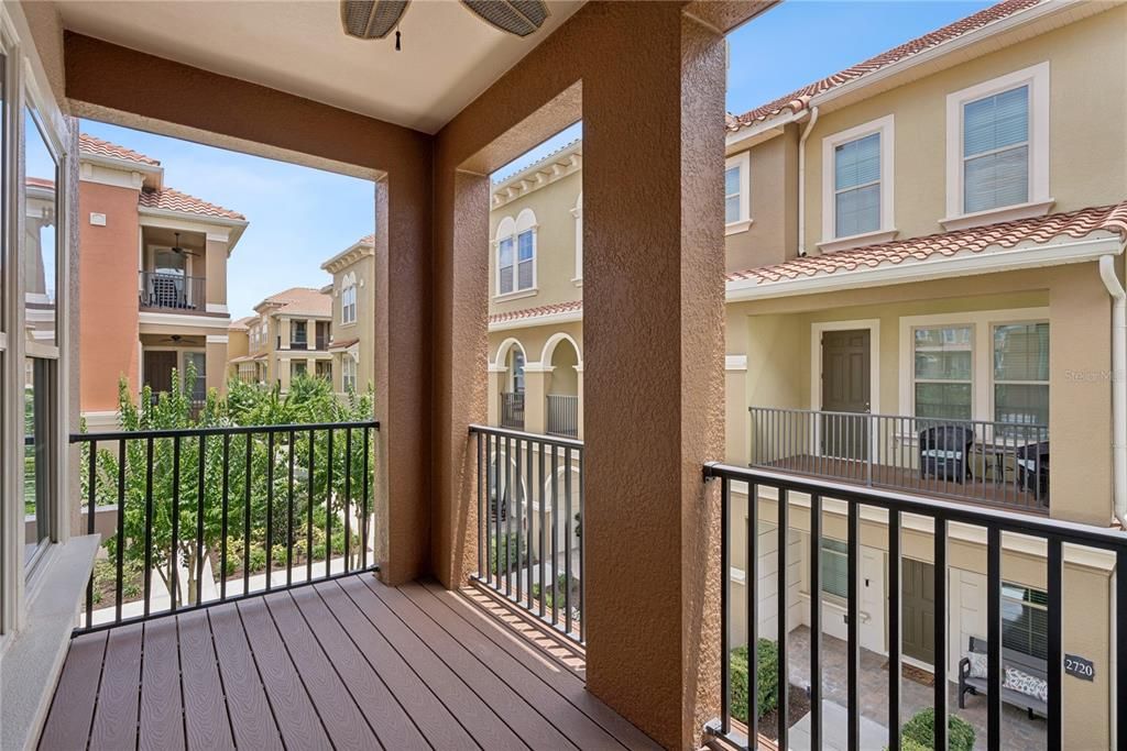 For Sale: $558,000 (4 beds, 3 baths, 2516 Square Feet)