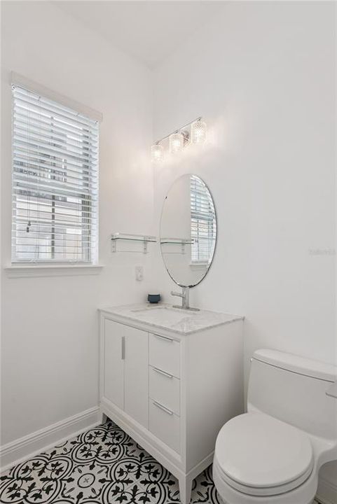 For Sale: $558,000 (4 beds, 3 baths, 2516 Square Feet)