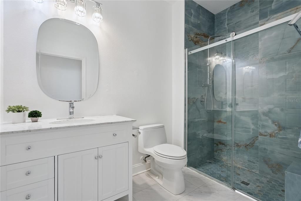 For Sale: $558,000 (4 beds, 3 baths, 2516 Square Feet)