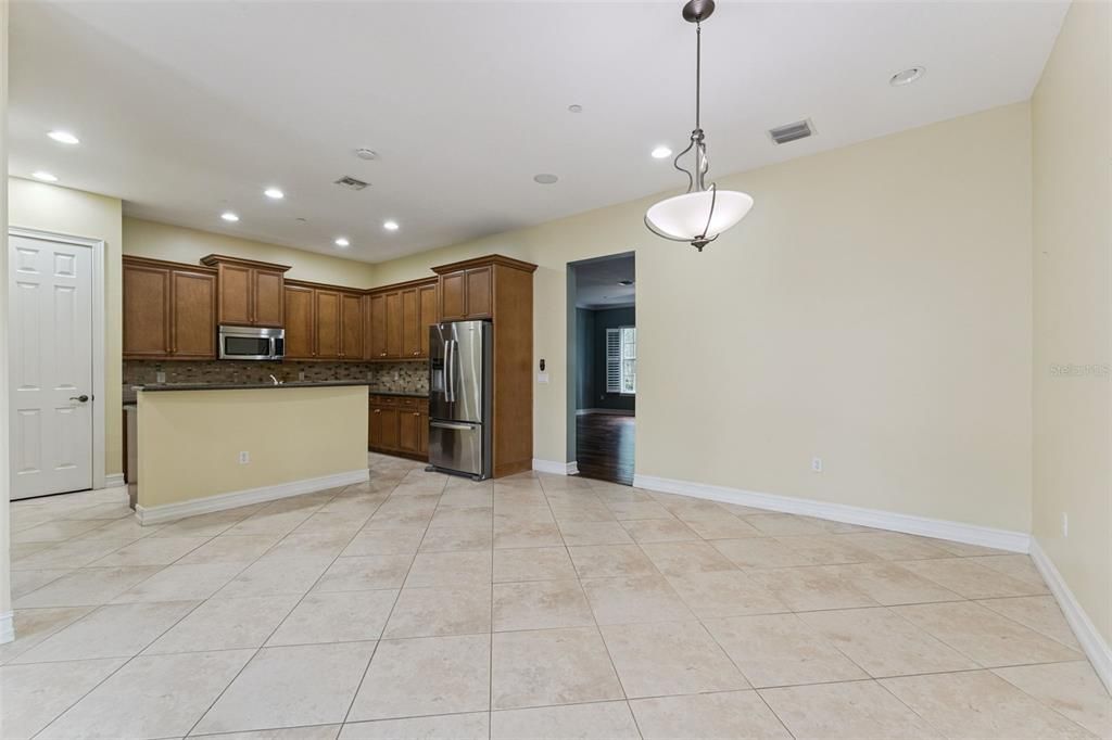 For Sale: $875,000 (3 beds, 2 baths, 2667 Square Feet)