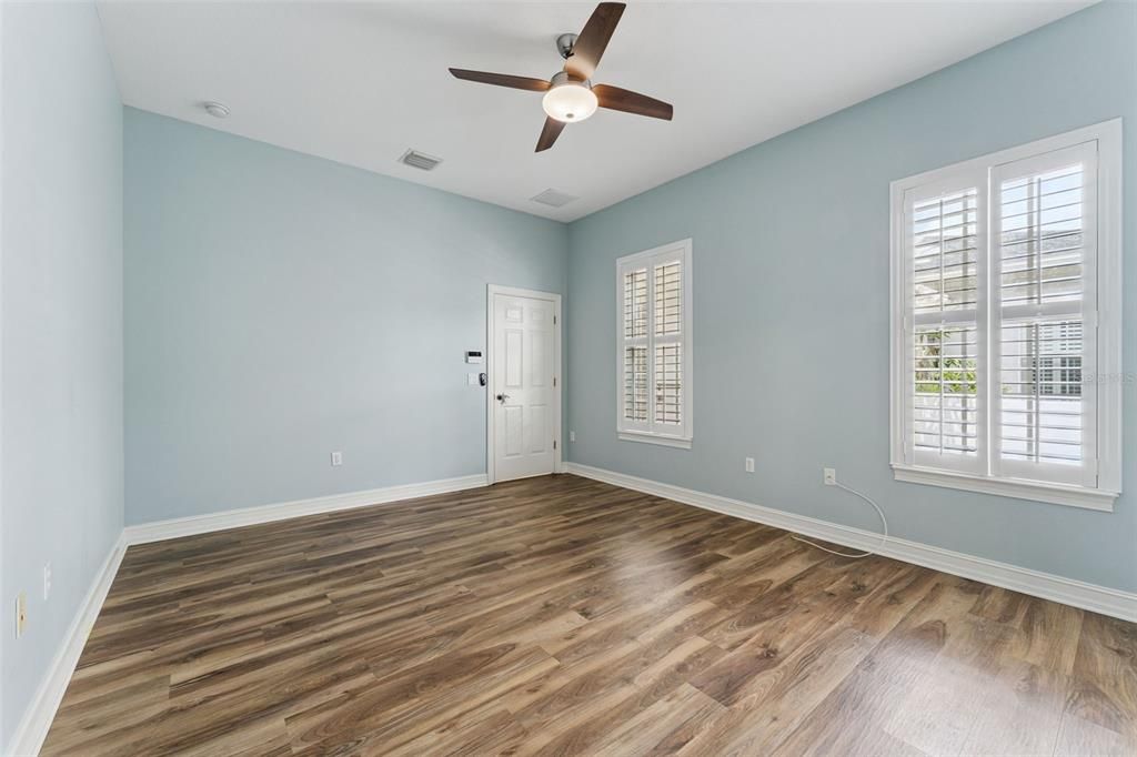 For Sale: $875,000 (3 beds, 2 baths, 2667 Square Feet)