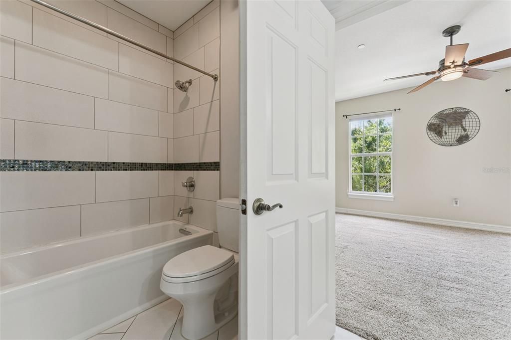 For Sale: $875,000 (3 beds, 2 baths, 2667 Square Feet)